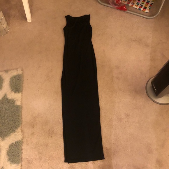 Missguided Ladder Cut Out Maxi Dress - Picture 7 of 8